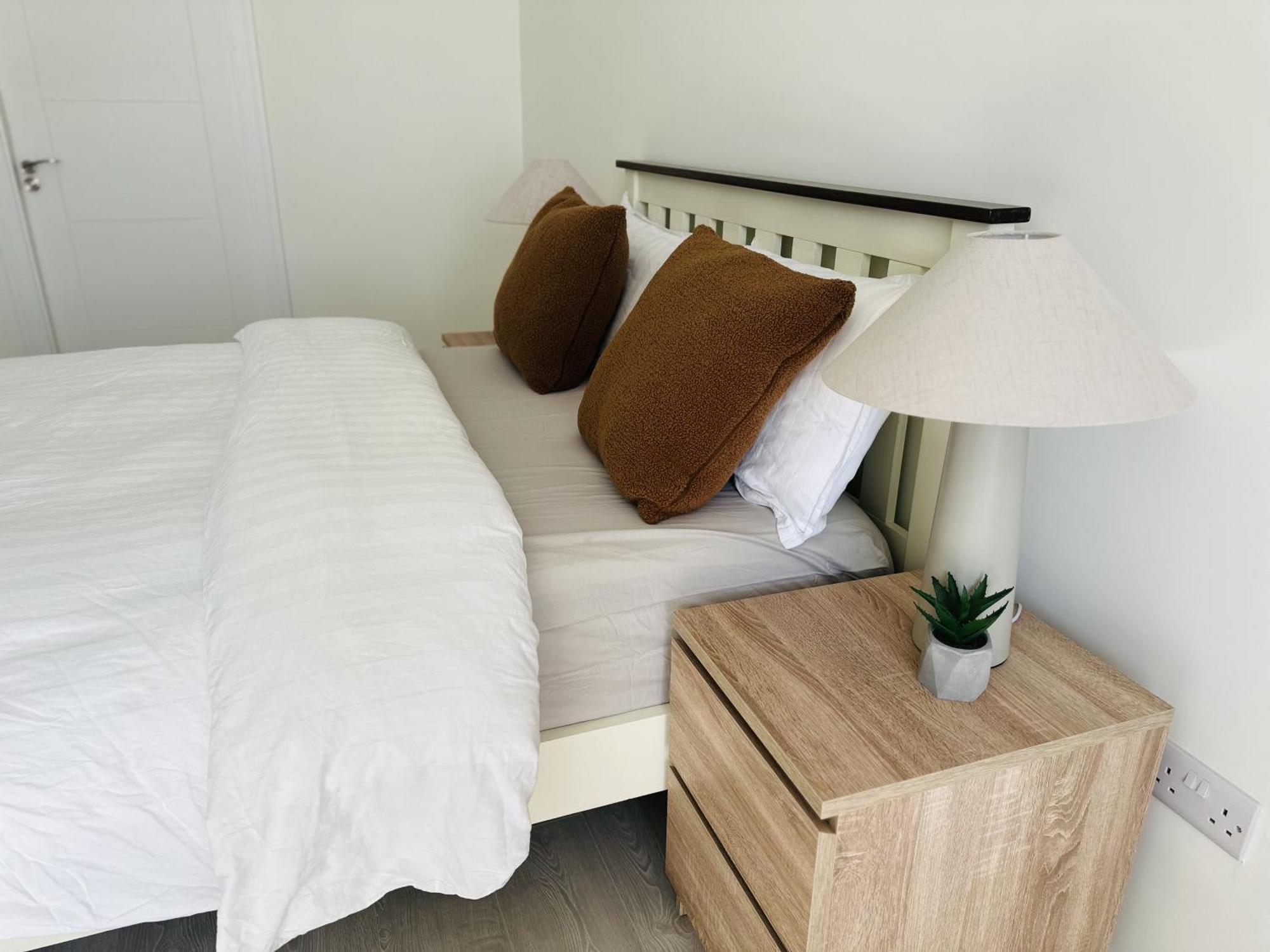 King Room With Ensuite In Dublin Clondalkin Exterior photo